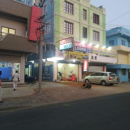 New City Tower Residency Tiruchchendūr Exteriér fotografie